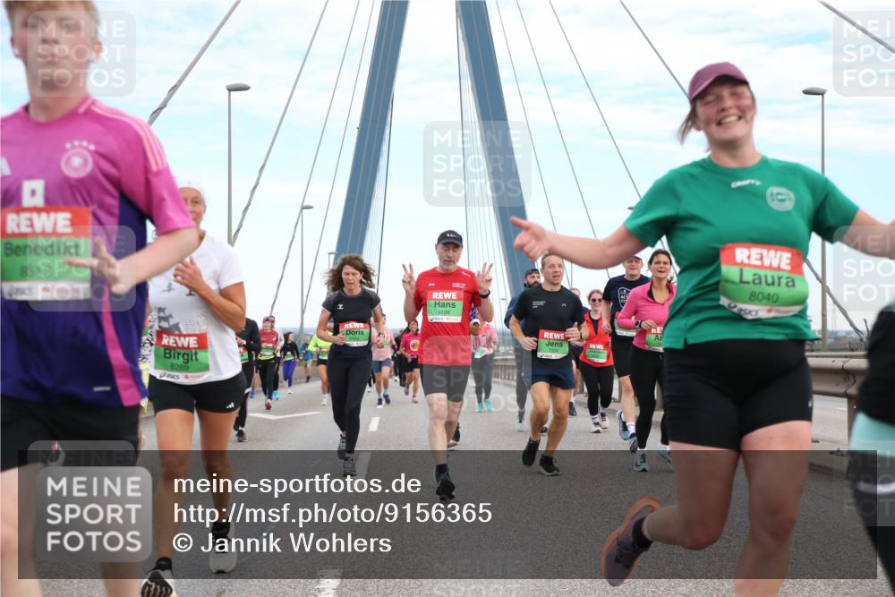 03.10.2025 - Köhlbrandbrückenlauf Jannik Wohlers http://msf.ph/oto/9156365 03.10.2025 15:30:07 Position 1 8513, 8269, 9198, 7334, 8040 meine-sportfotos.de