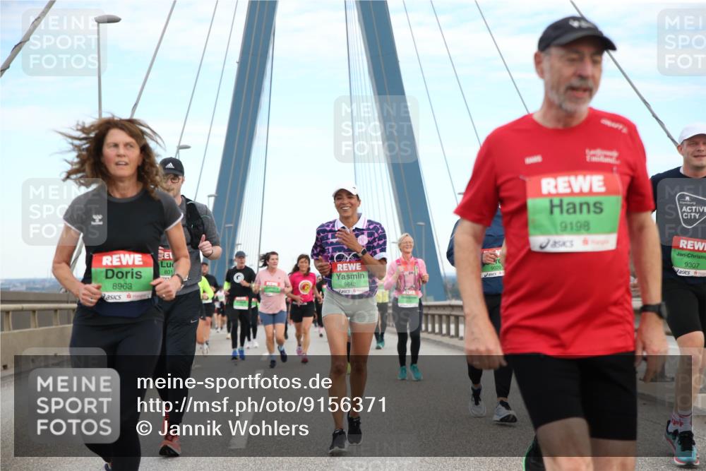 03.10.2025 - Köhlbrandbrückenlauf Jannik Wohlers http://msf.ph/oto/9156371 03.10.2025 15:30:09 Position 1 801, 8963, 9642, 9029, 9198, 9307 meine-sportfotos.de