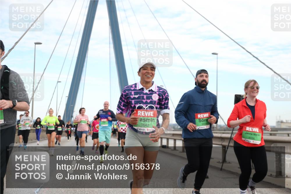 03.10.2025 - Köhlbrandbrückenlauf Jannik Wohlers http://msf.ph/oto/9156378 03.10.2025 15:30:10 Position 1 1120, 9642, 9029, 9036 meine-sportfotos.de