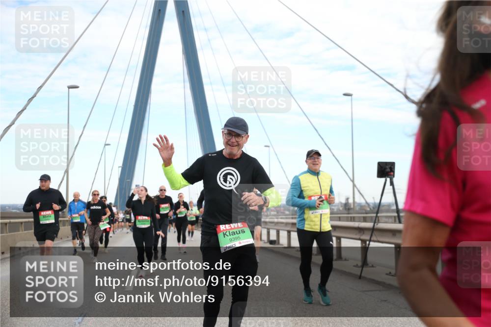 03.10.2025 - Köhlbrandbrückenlauf Jannik Wohlers http://msf.ph/oto/9156394 03.10.2025 15:30:15 Position 1 9395 meine-sportfotos.de