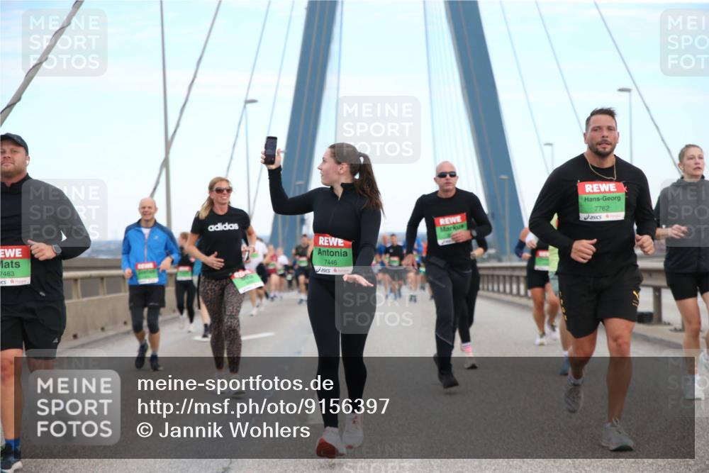 03.10.2025 - Köhlbrandbrückenlauf Jannik Wohlers http://msf.ph/oto/9156397 03.10.2025 15:30:16 Position 1 7483, 7446, 7762 meine-sportfotos.de
