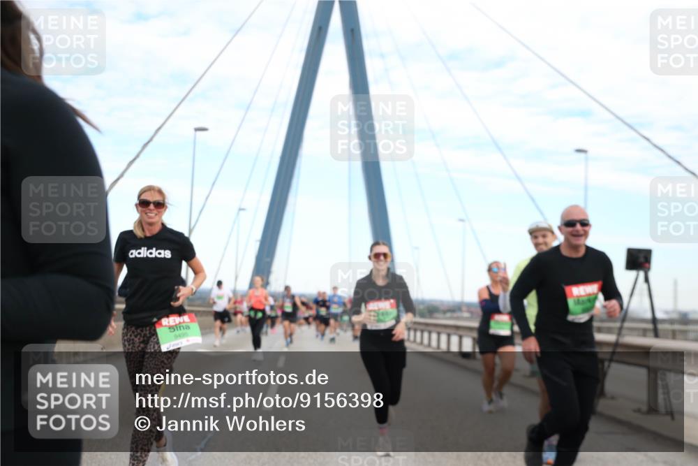 03.10.2025 - Köhlbrandbrückenlauf Jannik Wohlers http://msf.ph/oto/9156398 03.10.2025 15:30:18 Position 1 9495 meine-sportfotos.de
