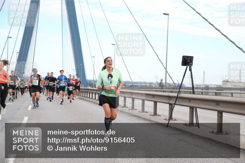03.10.2025 - Köhlbrandbrückenlauf Jannik Wohlers http://msf.ph/oto/9156405 03.10.2025 15:30:20 Position 1 8208 meine-sportfotos.de