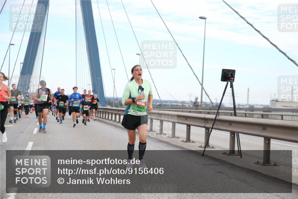 03.10.2025 - Köhlbrandbrückenlauf Jannik Wohlers http://msf.ph/oto/9156406 03.10.2025 15:30:20 Position 1 8208 meine-sportfotos.de