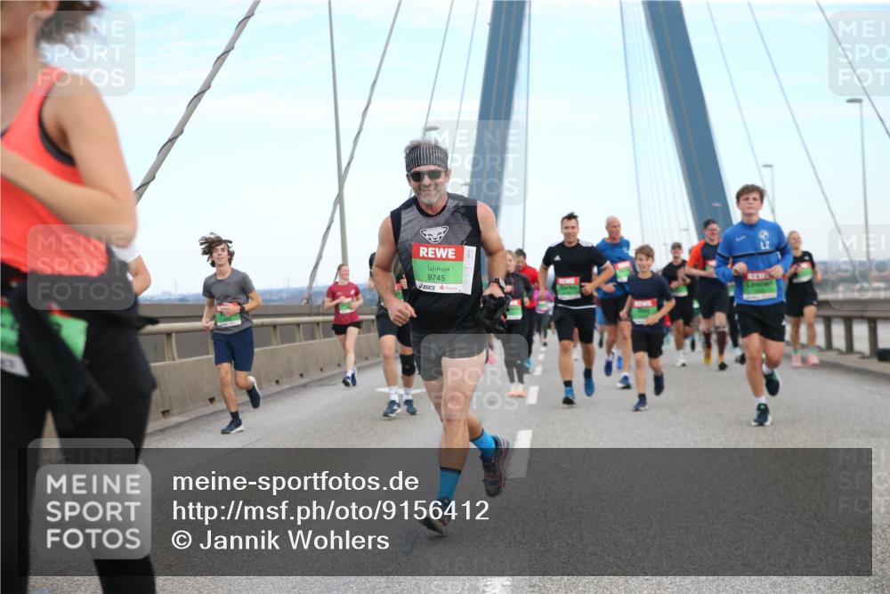 03.10.2025 - Köhlbrandbrückenlauf Jannik Wohlers http://msf.ph/oto/9156412 03.10.2025 15:30:23 Position 1 9745 meine-sportfotos.de
