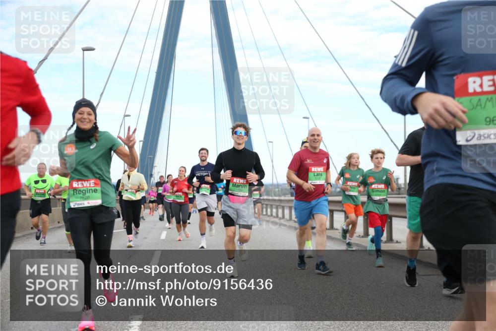 03.10.2025 - Köhlbrandbrückenlauf Jannik Wohlers http://msf.ph/oto/9156436 03.10.2025 15:30:30 Position 1 7628, 121, 7717, 96 meine-sportfotos.de