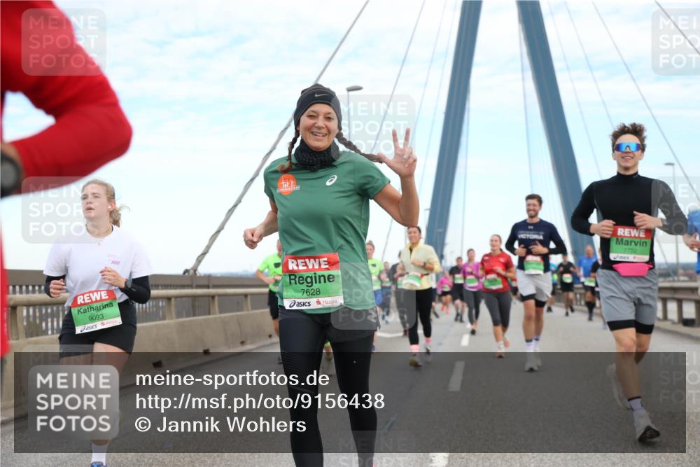 03.10.2025 - Köhlbrandbrückenlauf Jannik Wohlers http://msf.ph/oto/9156438 03.10.2025 15:30:31 Position 1 9093, 7628, 7722 meine-sportfotos.de