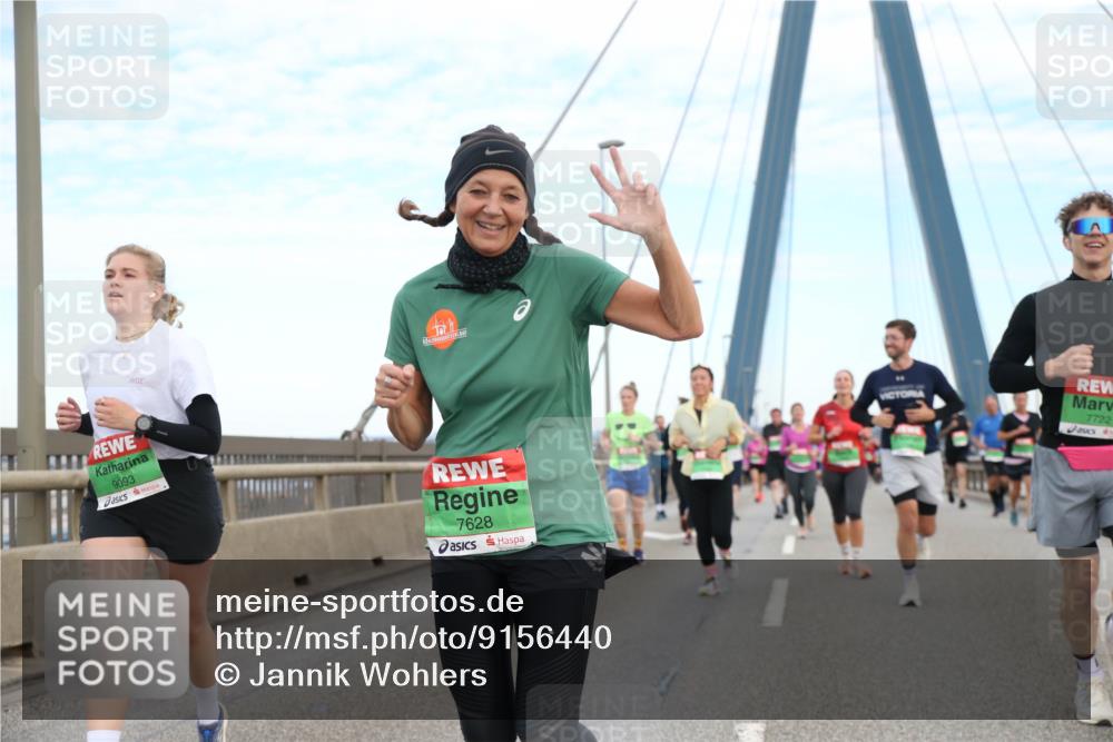03.10.2025 - Köhlbrandbrückenlauf Jannik Wohlers http://msf.ph/oto/9156440 03.10.2025 15:30:31 Position 1 9093, 7628, 7722 meine-sportfotos.de