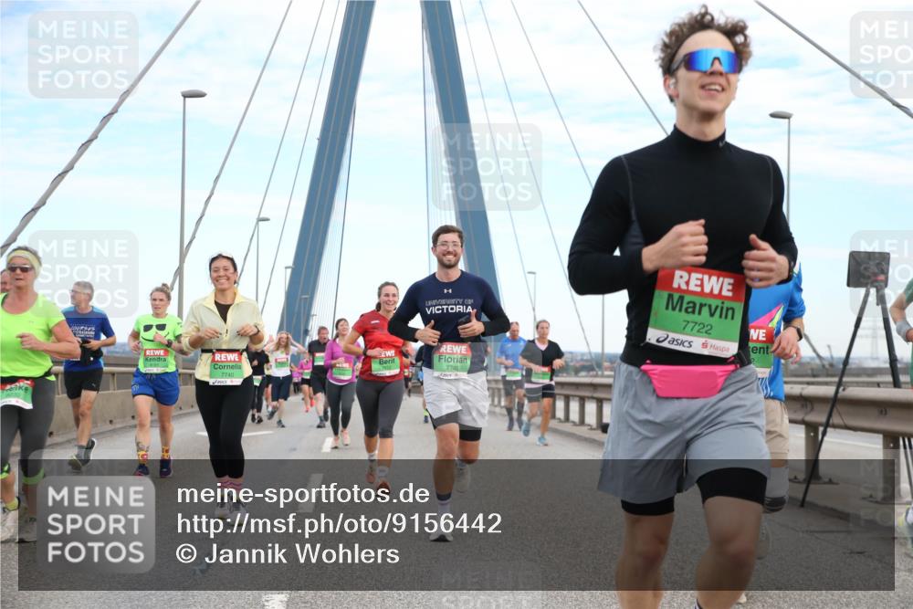 03.10.2025 - Köhlbrandbrückenlauf Jannik Wohlers http://msf.ph/oto/9156442 03.10.2025 15:30:32 Position 1 8181, 7740, 7722, 7703 meine-sportfotos.de