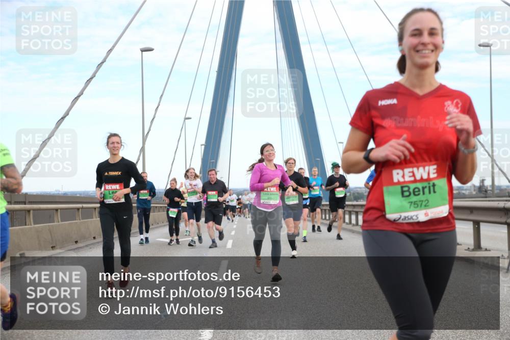 03.10.2025 - Köhlbrandbrückenlauf Jannik Wohlers http://msf.ph/oto/9156453 03.10.2025 15:30:34 Position 1 9190, 7572 meine-sportfotos.de