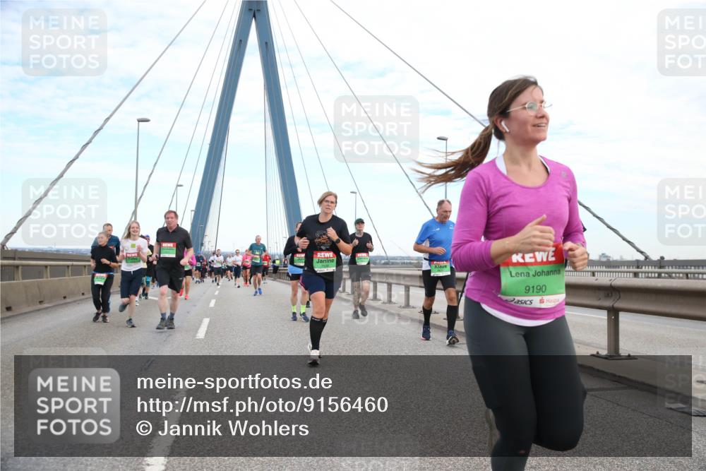 03.10.2025 - Köhlbrandbrückenlauf Jannik Wohlers http://msf.ph/oto/9156460 03.10.2025 15:30:36 Position 1 9190 meine-sportfotos.de