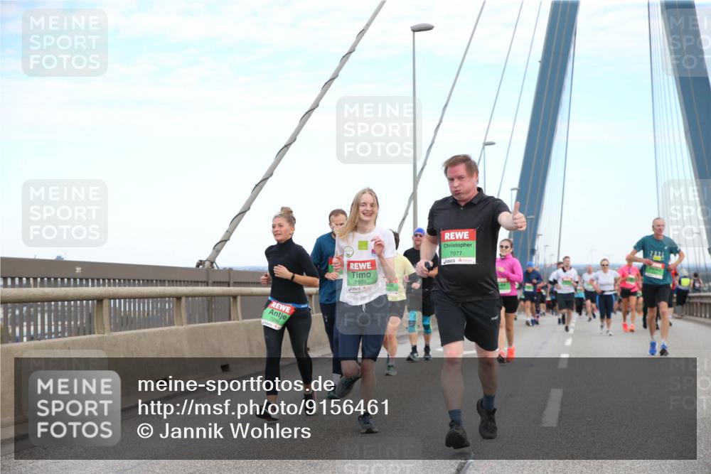 03.10.2025 - Köhlbrandbrückenlauf Jannik Wohlers http://msf.ph/oto/9156461 03.10.2025 15:30:37 Position 1 7996, 7978, 7977 meine-sportfotos.de