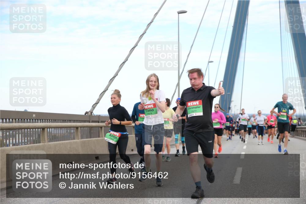 03.10.2025 - Köhlbrandbrückenlauf Jannik Wohlers http://msf.ph/oto/9156462 03.10.2025 15:30:37 Position 1 7996, 7978, 7977 meine-sportfotos.de