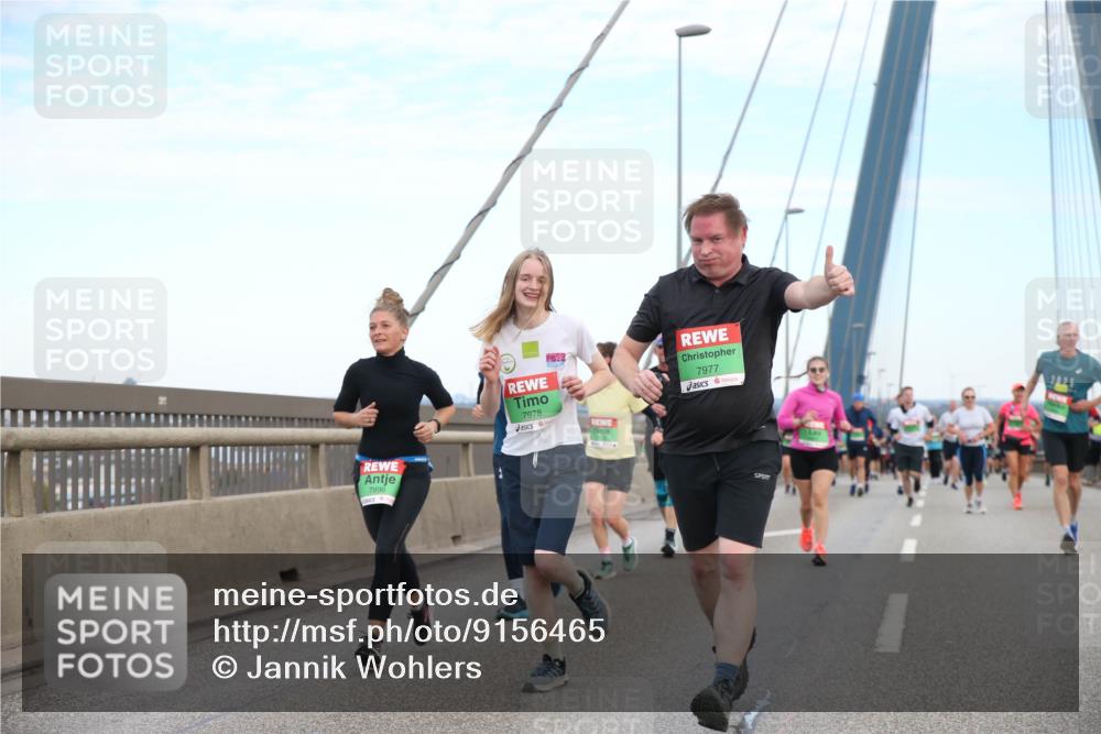 03.10.2025 - Köhlbrandbrückenlauf Jannik Wohlers http://msf.ph/oto/9156465 03.10.2025 15:30:37 Position 1 7996, 7978, 7977 meine-sportfotos.de
