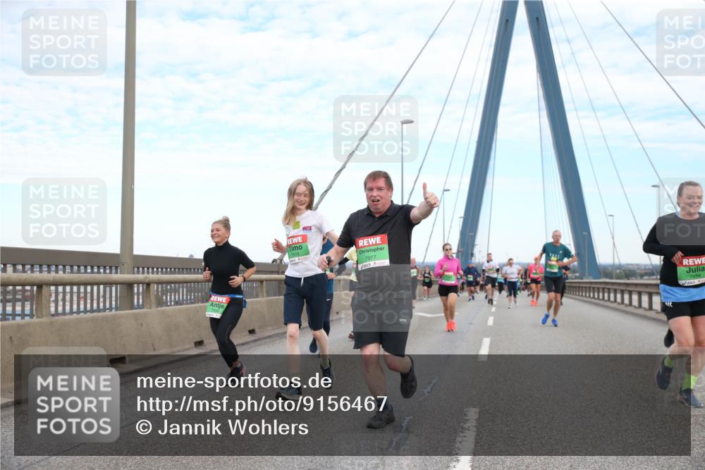03.10.2025 - Köhlbrandbrückenlauf Jannik Wohlers http://msf.ph/oto/9156467 03.10.2025 15:30:38 Position 1 7978, 7977, 7454 meine-sportfotos.de