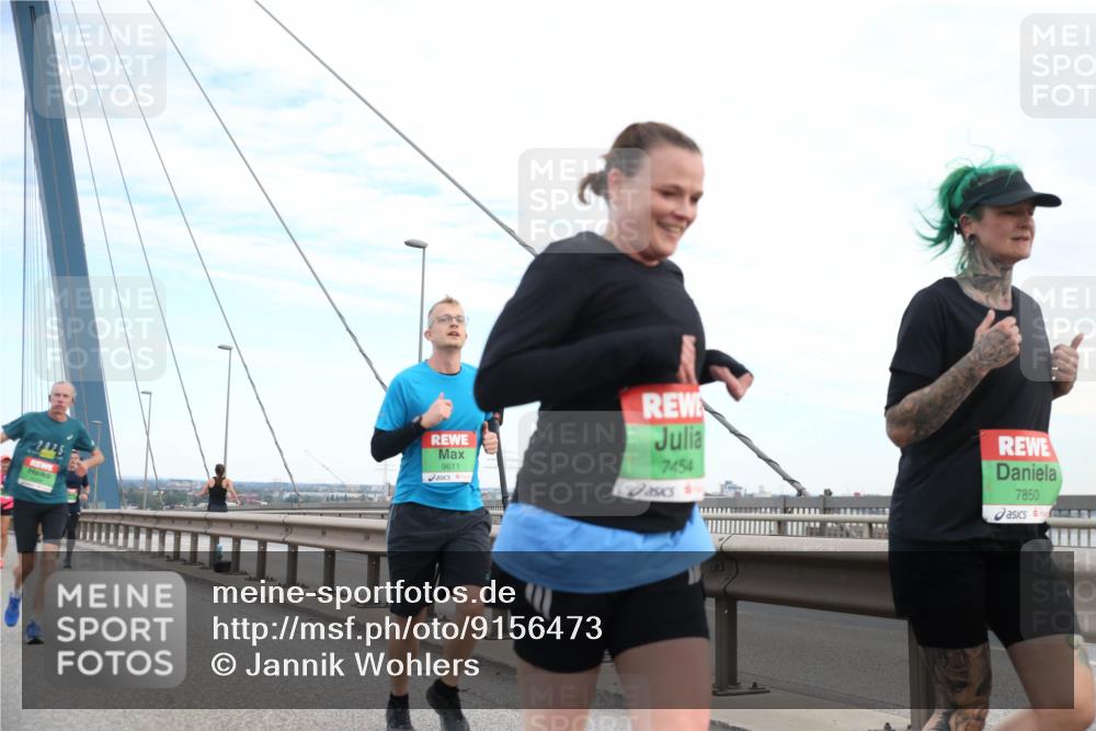 03.10.2025 - Köhlbrandbrückenlauf Jannik Wohlers http://msf.ph/oto/9156473 03.10.2025 15:30:39 Position 1 9611, 7454, 7850 meine-sportfotos.de