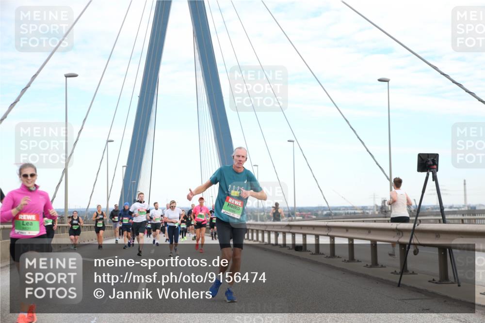 03.10.2025 - Köhlbrandbrückenlauf Jannik Wohlers http://msf.ph/oto/9156474 03.10.2025 15:30:40 Position 1 8831, 9284 meine-sportfotos.de