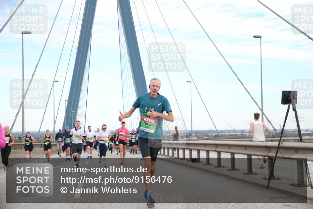 03.10.2025 - Köhlbrandbrückenlauf Jannik Wohlers http://msf.ph/oto/9156476 03.10.2025 15:30:40 Position 1 225, 9284 meine-sportfotos.de