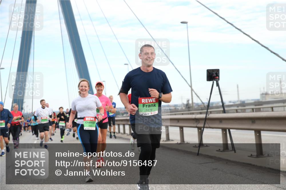 03.10.2025 - Köhlbrandbrückenlauf Jannik Wohlers http://msf.ph/oto/9156487 03.10.2025 15:30:44 Position 1 7652, 9476 meine-sportfotos.de