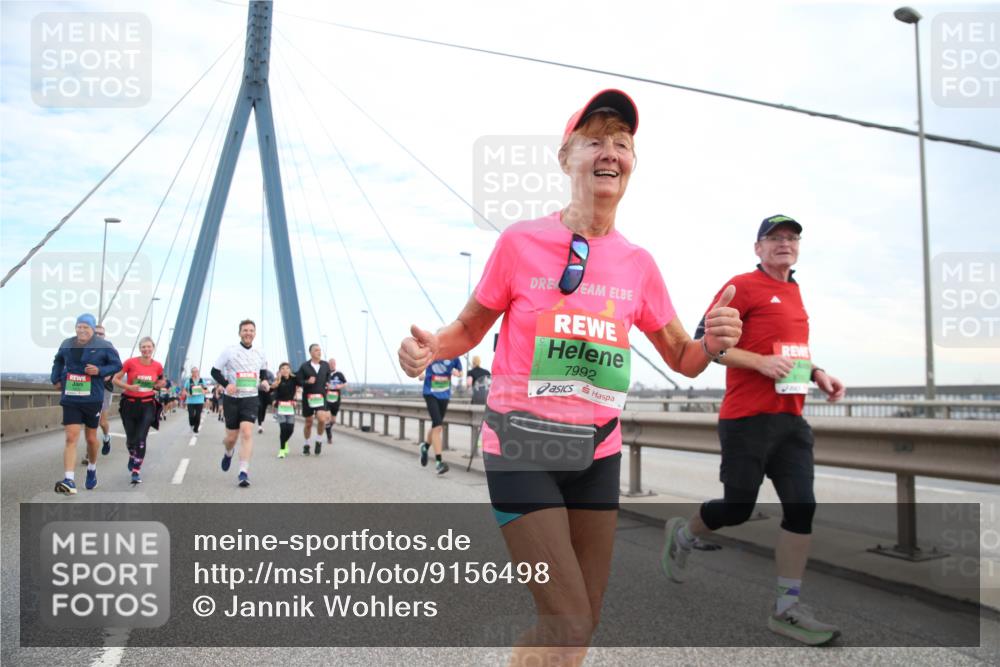 03.10.2025 - Köhlbrandbrückenlauf Jannik Wohlers http://msf.ph/oto/9156498 03.10.2025 15:30:47 Position 1 7992 meine-sportfotos.de