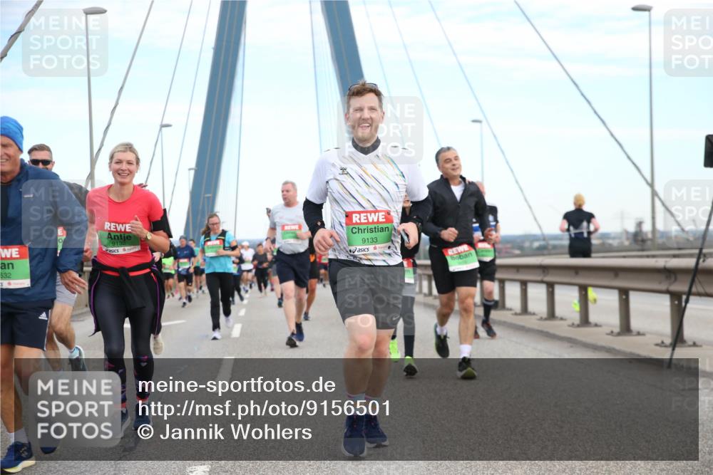03.10.2025 - Köhlbrandbrückenlauf Jannik Wohlers http://msf.ph/oto/9156501 03.10.2025 15:30:48 Position 1 632, 9132, 9133 meine-sportfotos.de