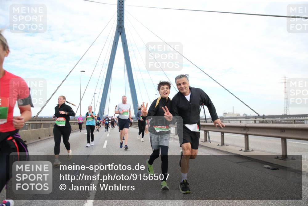 03.10.2025 - Köhlbrandbrückenlauf Jannik Wohlers http://msf.ph/oto/9156507 03.10.2025 15:30:50 Position 1  meine-sportfotos.de