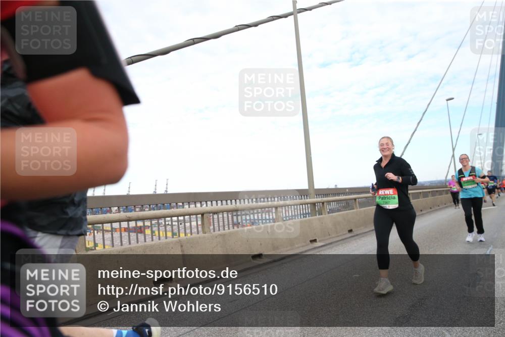 03.10.2025 - Köhlbrandbrückenlauf Jannik Wohlers http://msf.ph/oto/9156510 03.10.2025 15:30:51 Position 1 7367 meine-sportfotos.de