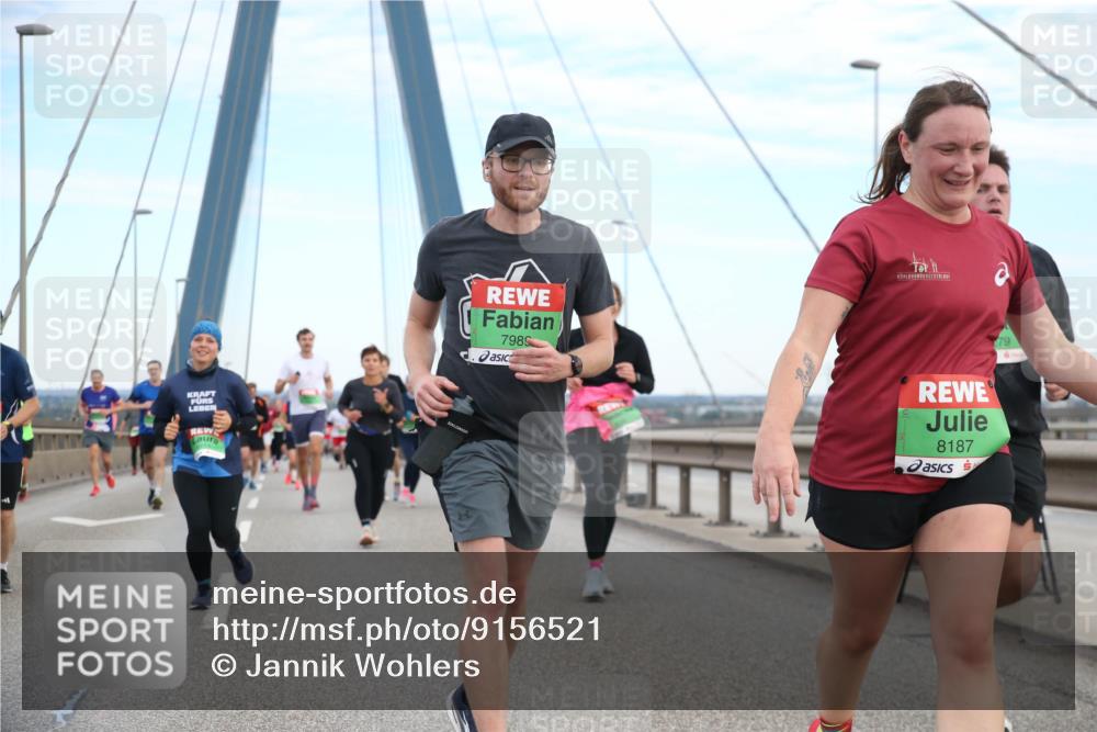 03.10.2025 - Köhlbrandbrückenlauf Jannik Wohlers http://msf.ph/oto/9156521 03.10.2025 15:30:55 Position 1 7989, 8187 meine-sportfotos.de