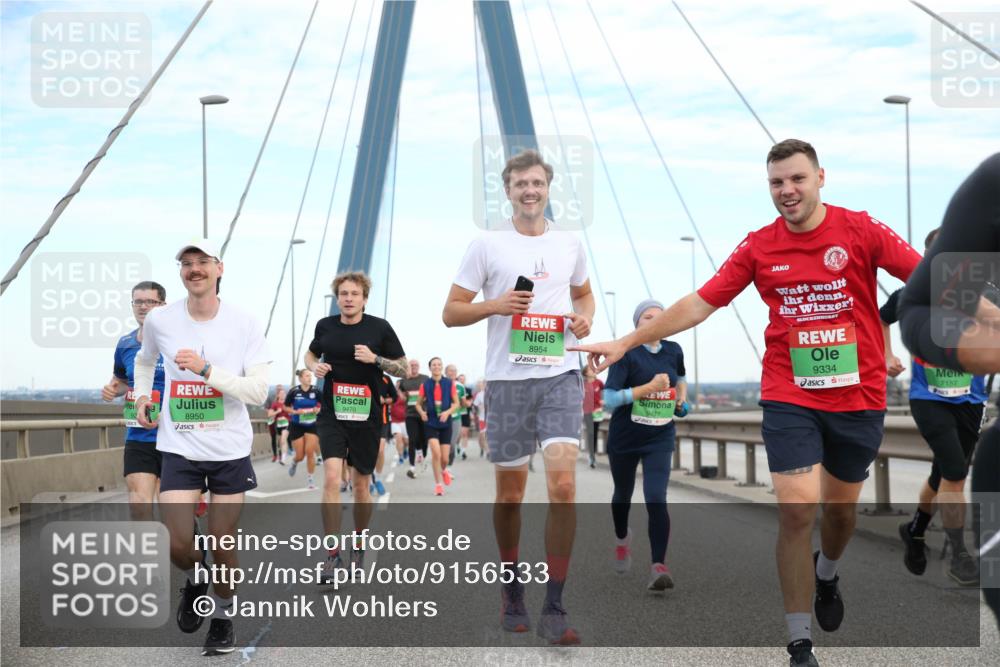 03.10.2025 - Köhlbrandbrückenlauf Jannik Wohlers http://msf.ph/oto/9156533 03.10.2025 15:30:59 Position 1 8950, 9470, 8954, 9477, 9334, 7157 meine-sportfotos.de