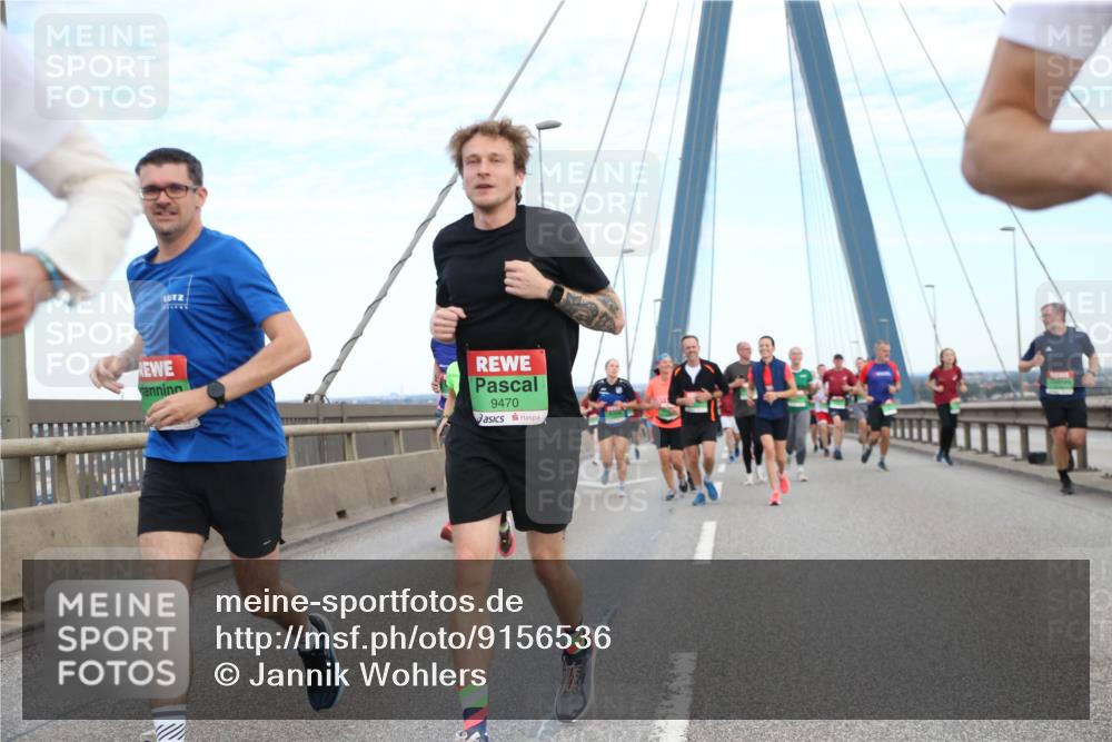 03.10.2025 - Köhlbrandbrückenlauf Jannik Wohlers http://msf.ph/oto/9156536 03.10.2025 15:31:00 Position 1 9470 meine-sportfotos.de