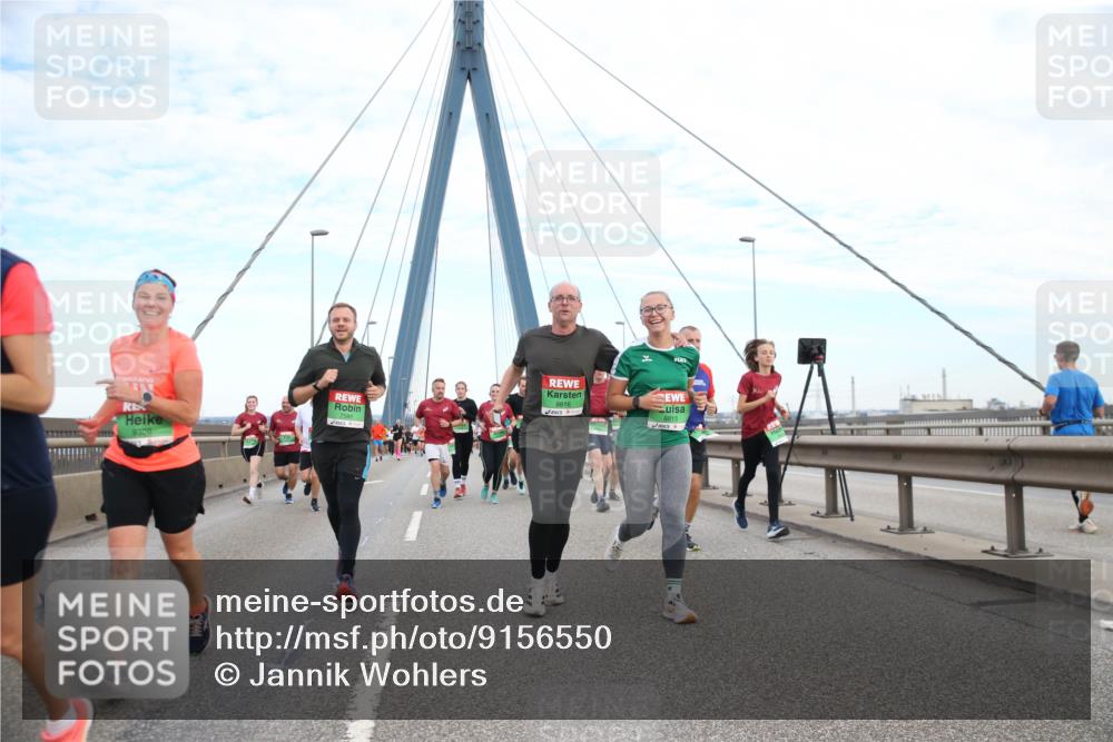 03.10.2025 - Köhlbrandbrückenlauf Jannik Wohlers http://msf.ph/oto/9156550 03.10.2025 15:31:05 Position 1 9308, 8815 meine-sportfotos.de