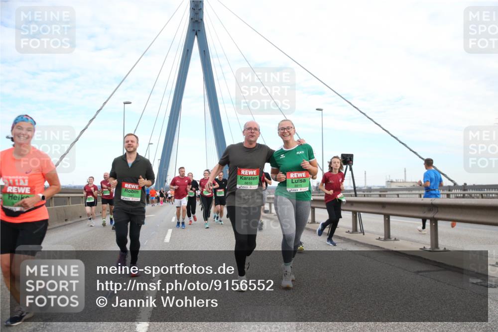 03.10.2025 - Köhlbrandbrückenlauf Jannik Wohlers http://msf.ph/oto/9156552 03.10.2025 15:31:05 Position 1 7, 8816, 8815 meine-sportfotos.de