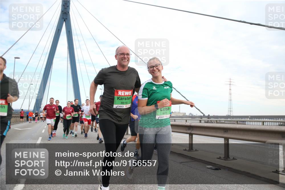 03.10.2025 - Köhlbrandbrückenlauf Jannik Wohlers http://msf.ph/oto/9156557 03.10.2025 15:31:05 Position 1 8816, 8815 meine-sportfotos.de