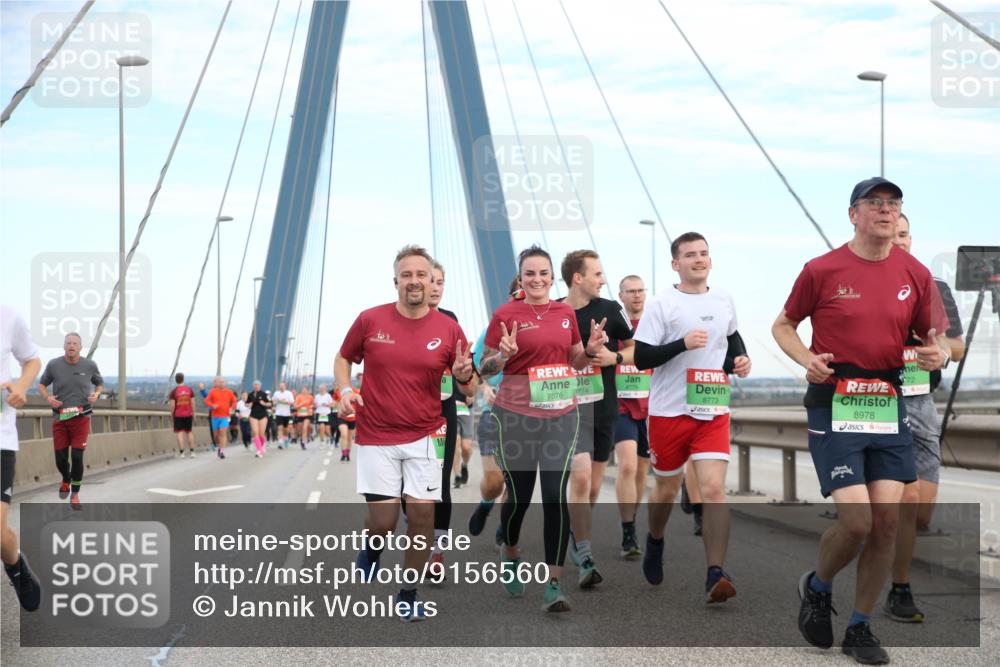 03.10.2025 - Köhlbrandbrückenlauf Jannik Wohlers http://msf.ph/oto/9156560 03.10.2025 15:31:07 Position 1 7676, 3774, 8775, 8773, 8978, 72 meine-sportfotos.de