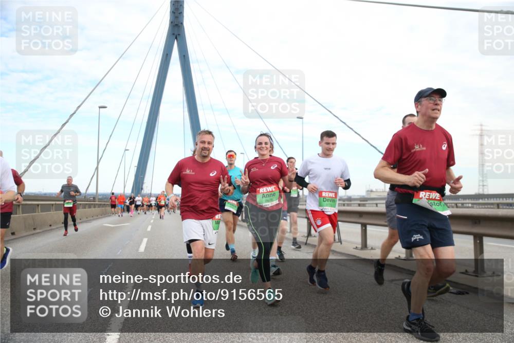 03.10.2025 - Köhlbrandbrückenlauf Jannik Wohlers http://msf.ph/oto/9156565 03.10.2025 15:31:08 Position 1 7676 meine-sportfotos.de