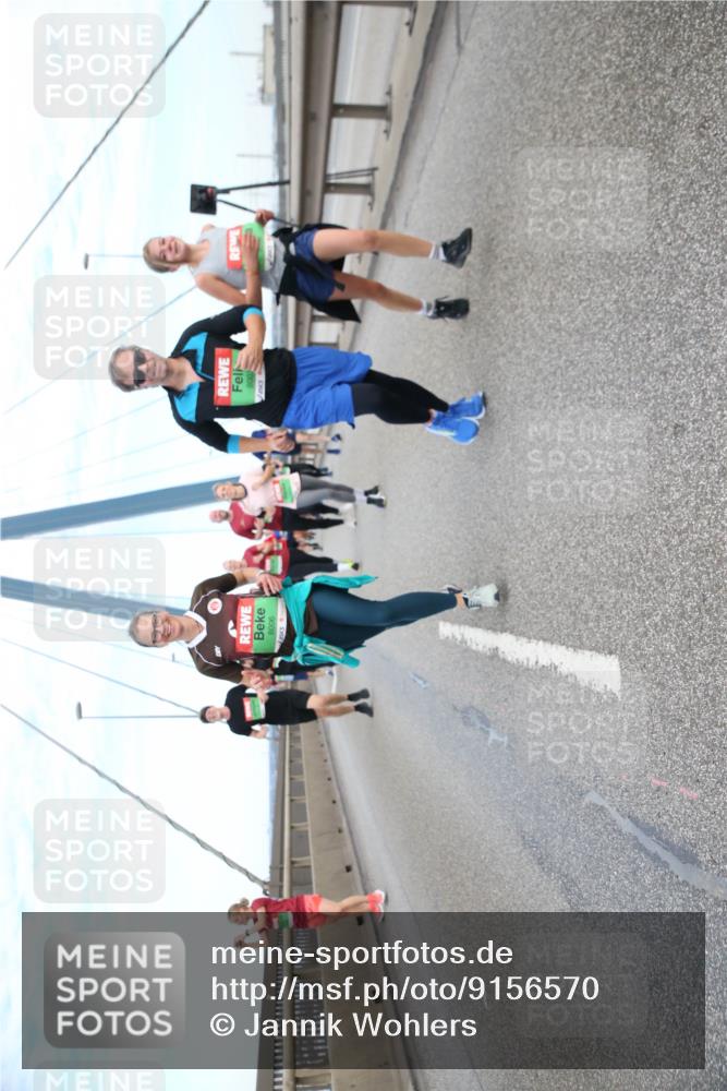 03.10.2025 - Köhlbrandbrückenlauf Jannik Wohlers http://msf.ph/oto/9156570 03.10.2025 15:31:49 Position 1 8007, 8006 meine-sportfotos.de