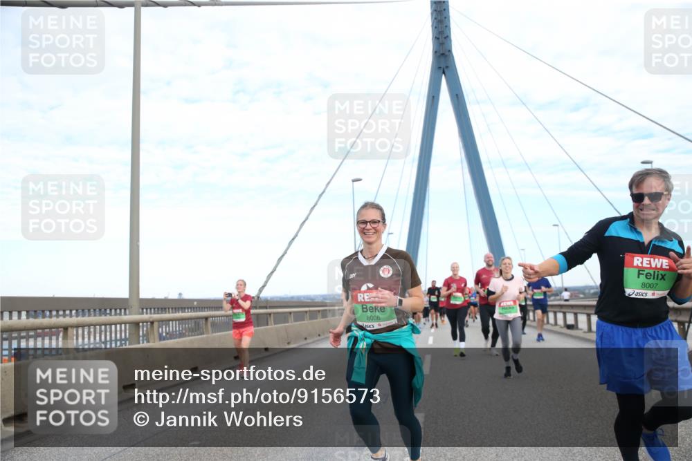 03.10.2025 - Köhlbrandbrückenlauf Jannik Wohlers http://msf.ph/oto/9156573 03.10.2025 15:31:50 Position 1 8006, 8007 meine-sportfotos.de