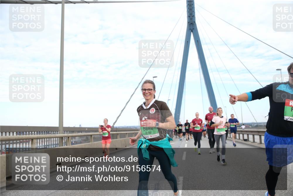 03.10.2025 - Köhlbrandbrückenlauf Jannik Wohlers http://msf.ph/oto/9156574 03.10.2025 15:31:50 Position 1 8006 meine-sportfotos.de