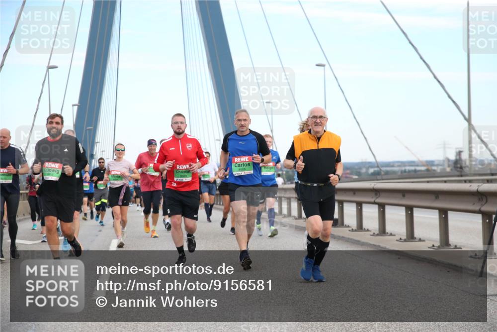 03.10.2025 - Köhlbrandbrückenlauf Jannik Wohlers http://msf.ph/oto/9156581 03.10.2025 15:31:54 Position 1 8909, 9612, 28, 9273 meine-sportfotos.de