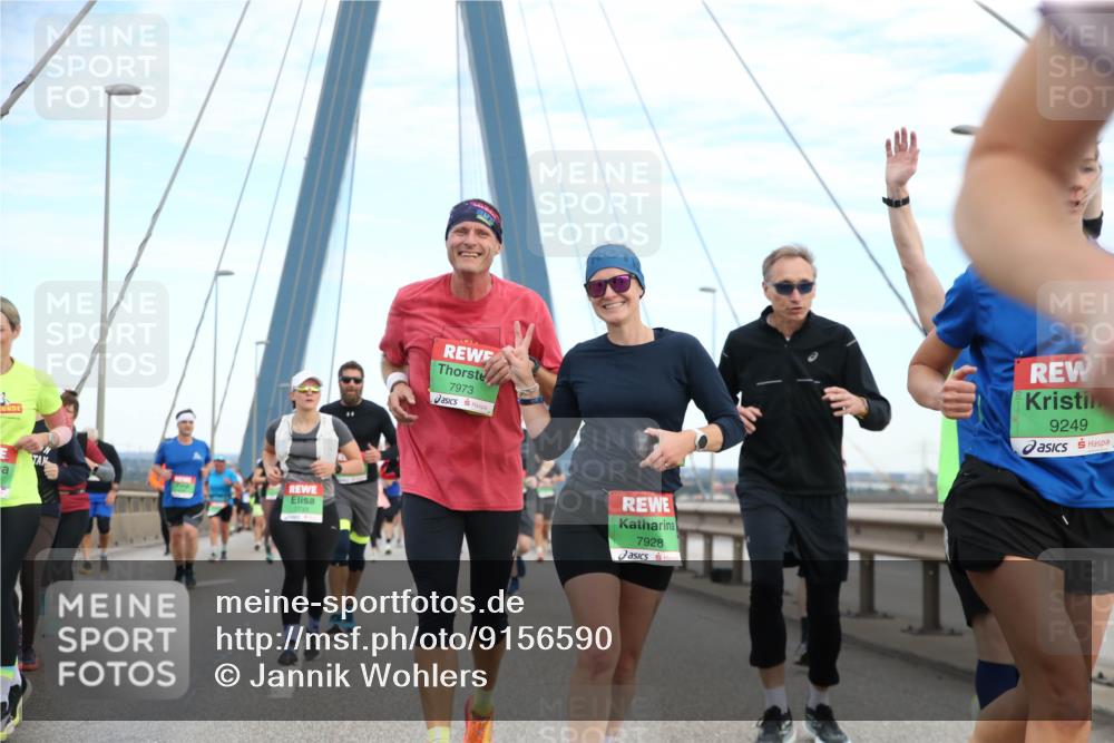 03.10.2025 - Köhlbrandbrückenlauf Jannik Wohlers http://msf.ph/oto/9156590 03.10.2025 15:31:59 Position 1 7973, 7928, 9249 meine-sportfotos.de