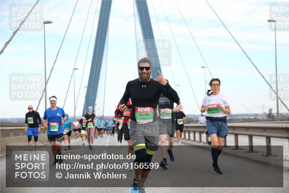 03.10.2025 - Köhlbrandbrückenlauf Jannik Wohlers http://msf.ph/oto/9156599 03.10.2025 15:32:01 Position 1 8607 meine-sportfotos.de
