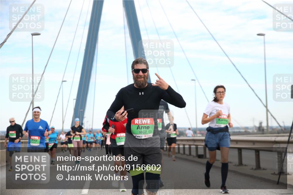 03.10.2025 - Köhlbrandbrückenlauf Jannik Wohlers http://msf.ph/oto/9156602 03.10.2025 15:32:01 Position 1 8607 meine-sportfotos.de