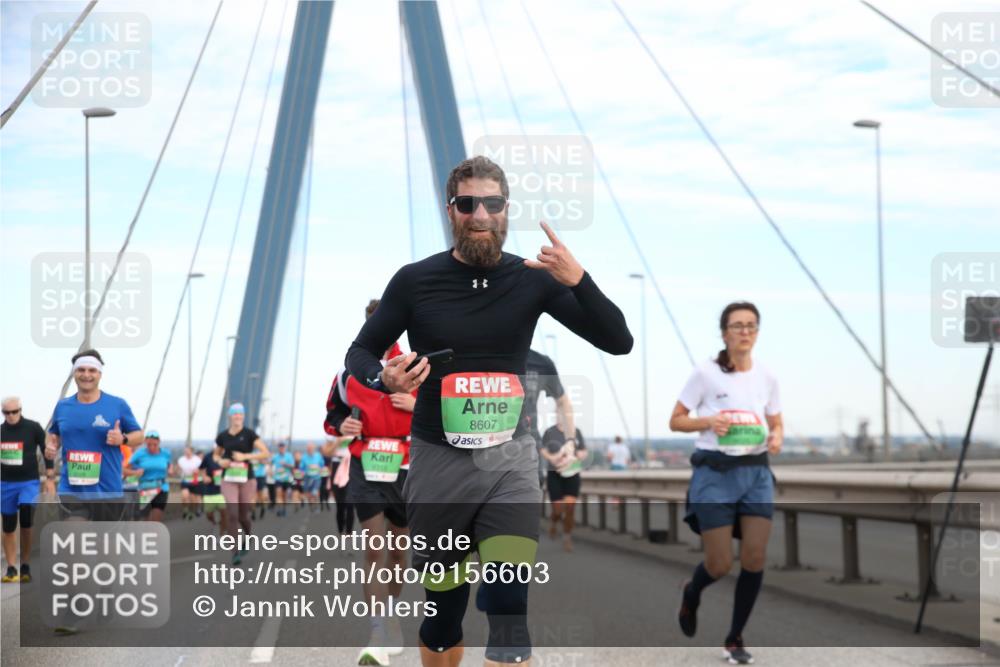 03.10.2025 - Köhlbrandbrückenlauf Jannik Wohlers http://msf.ph/oto/9156603 03.10.2025 15:32:01 Position 1 9315, 8607 meine-sportfotos.de