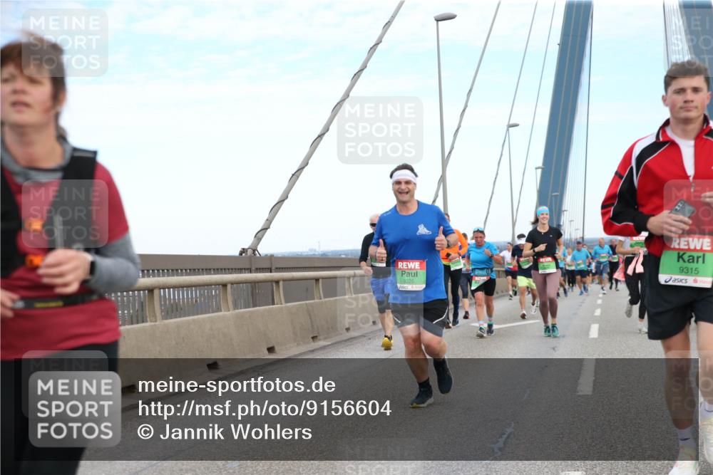 03.10.2025 - Köhlbrandbrückenlauf Jannik Wohlers http://msf.ph/oto/9156604 03.10.2025 15:32:02 Position 1 9326, 9315 meine-sportfotos.de