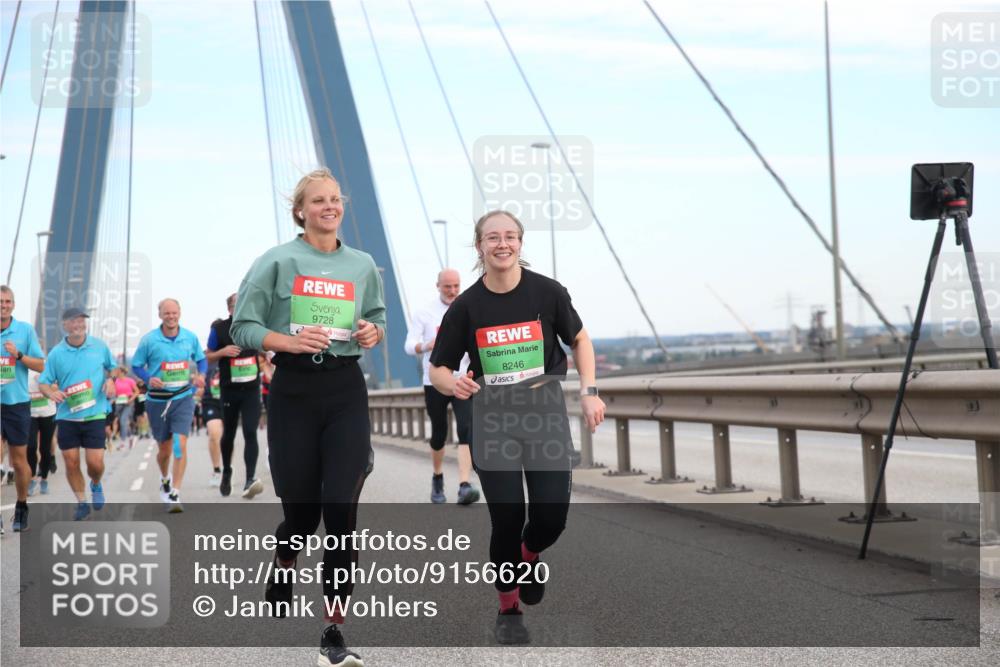 03.10.2025 - Köhlbrandbrückenlauf Jannik Wohlers http://msf.ph/oto/9156620 03.10.2025 15:32:11 Position 1 9728, 8246 meine-sportfotos.de