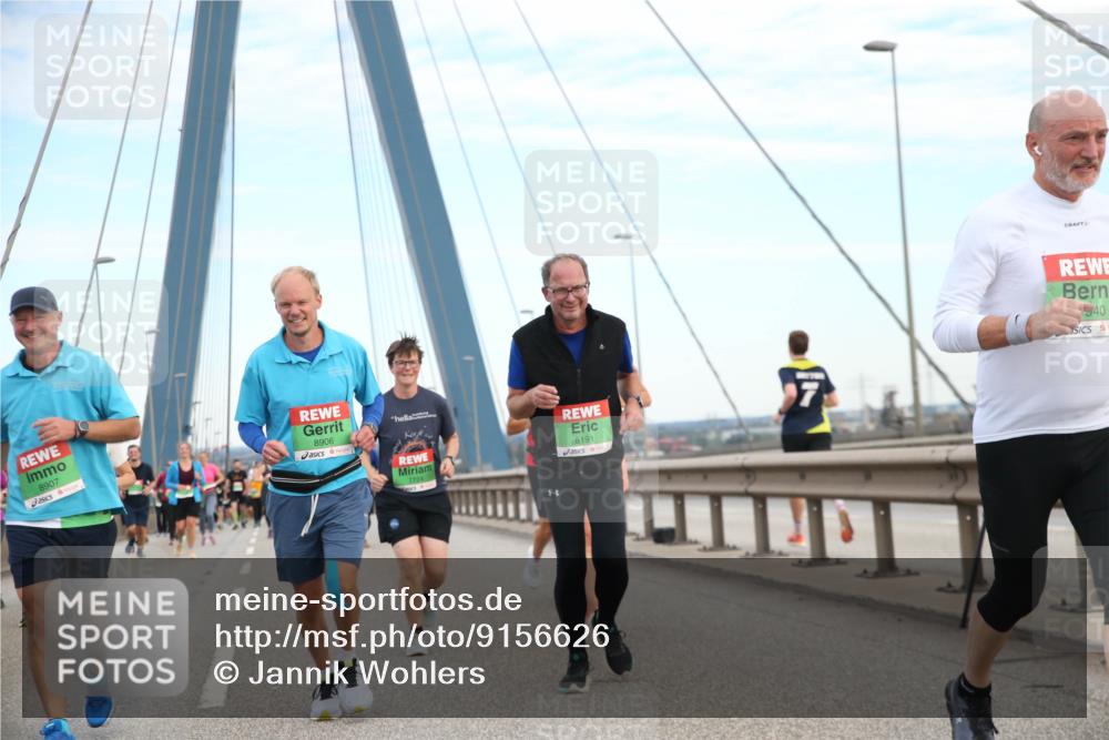 03.10.2025 - Köhlbrandbrückenlauf Jannik Wohlers http://msf.ph/oto/9156626 03.10.2025 15:32:15 Position 1 8907, 8906, 40, 8191 meine-sportfotos.de