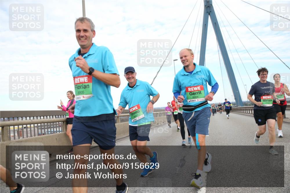 03.10.2025 - Köhlbrandbrückenlauf Jannik Wohlers http://msf.ph/oto/9156629 03.10.2025 15:32:16 Position 1 8905, 8907, 8906, 7724 meine-sportfotos.de