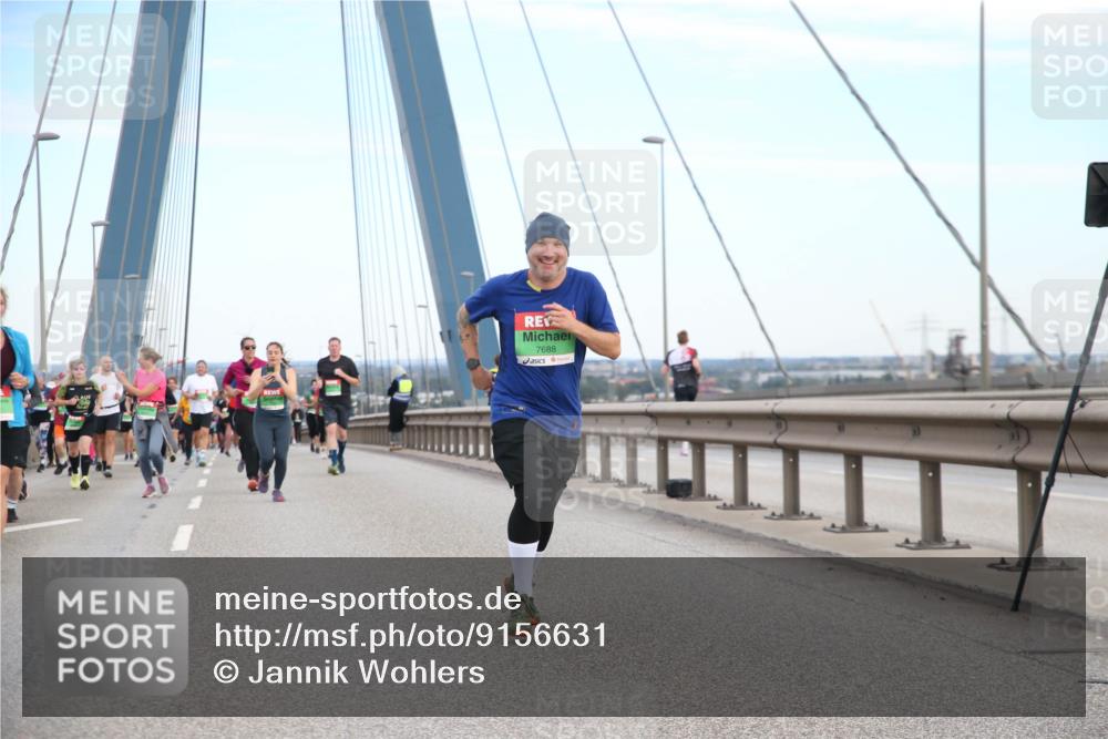 03.10.2025 - Köhlbrandbrückenlauf Jannik Wohlers http://msf.ph/oto/9156631 03.10.2025 15:32:20 Position 1 7688 meine-sportfotos.de