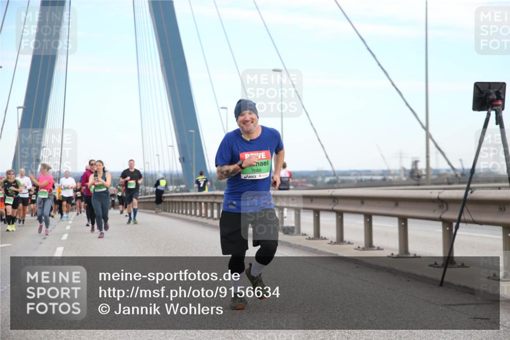 03.10.2025 - Köhlbrandbrückenlauf Jannik Wohlers http://msf.ph/oto/9156634 03.10.2025 15:32:20 Position 1 7688 meine-sportfotos.de