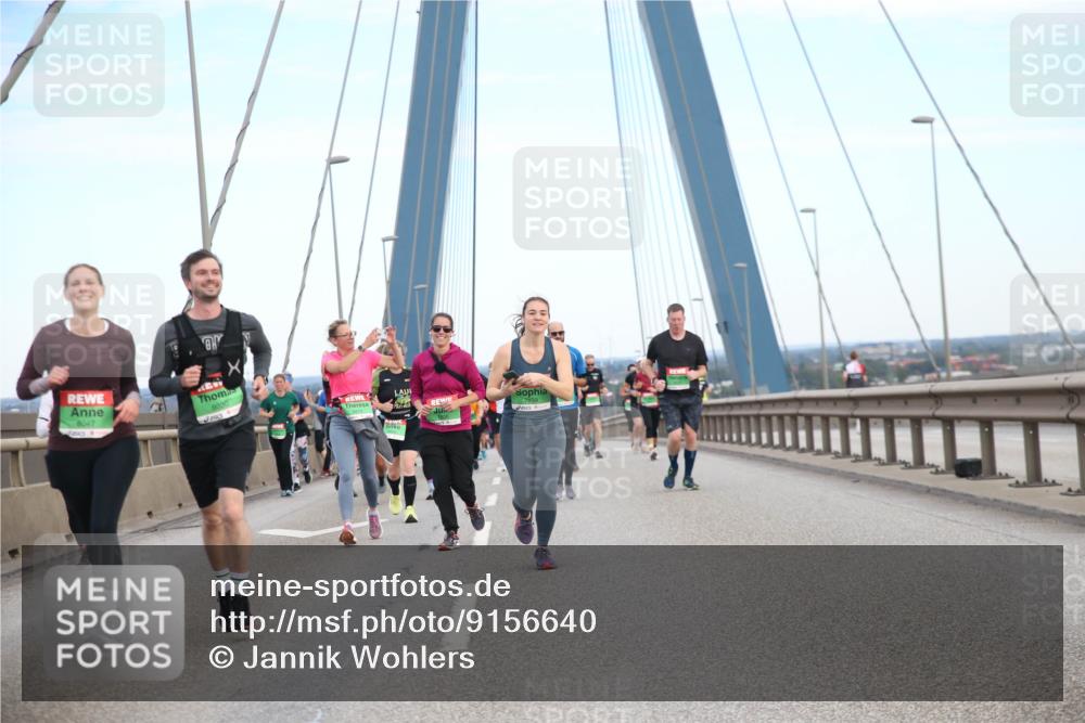 03.10.2025 - Köhlbrandbrückenlauf Jannik Wohlers http://msf.ph/oto/9156640 03.10.2025 15:32:24 Position 1 8047, 8030 meine-sportfotos.de